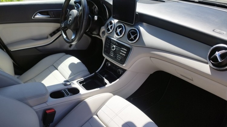 Mercedes-Benz GLA 180 1.5 D AMG