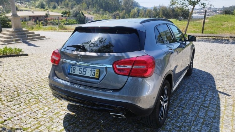 Mercedes-Benz GLA 180 1.5 D AMG