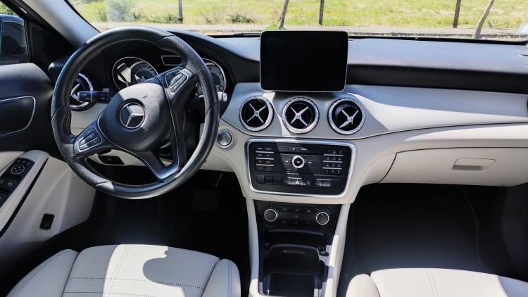 Mercedes-Benz GLA 180 1.5 D AMG