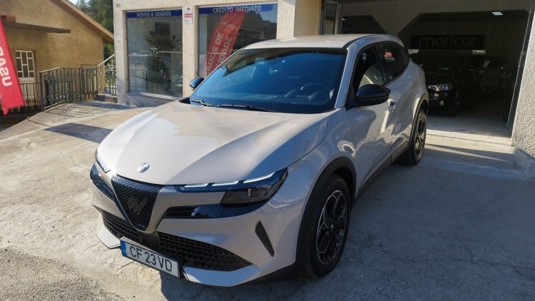 Alfa Romeo alfa junior eletrica ELETTRICA