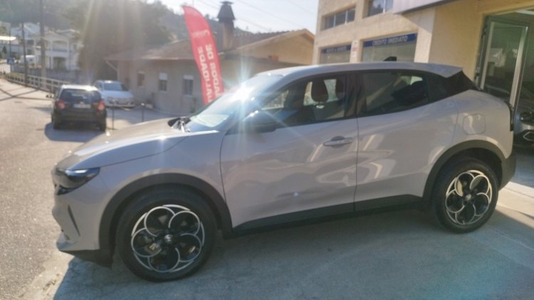 Alfa Romeo alfa junior eletrica ELETTRICA