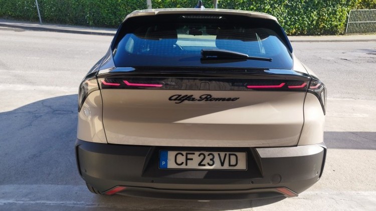 Alfa Romeo alfa junior eletrica ELETTRICA