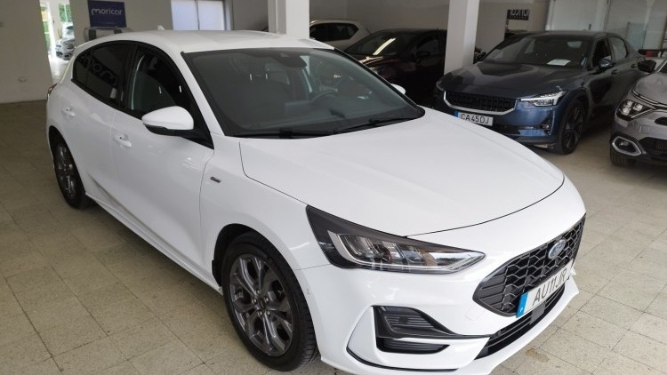 Ford Focus 1.0 ecoboost mhev st-line