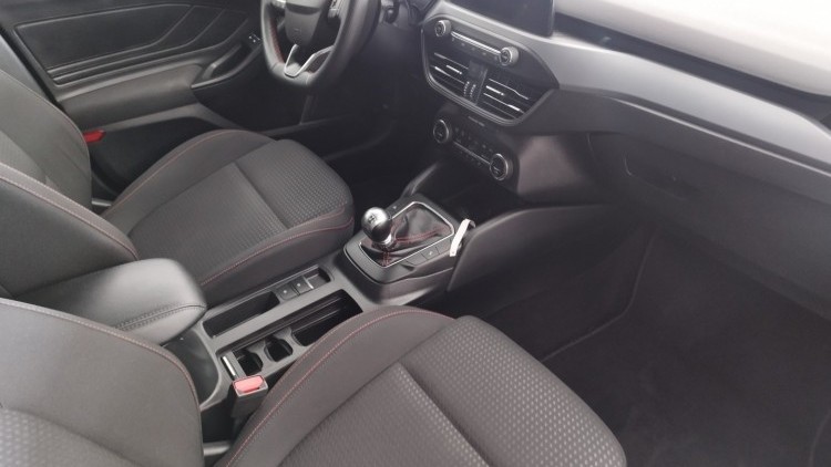 Ford Focus 1.0 ecoboost mhev st-line