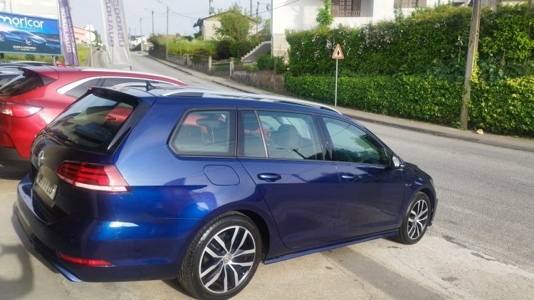 Volkswagen Golf Sportsvan 1.6 TDI R-LINE DSG