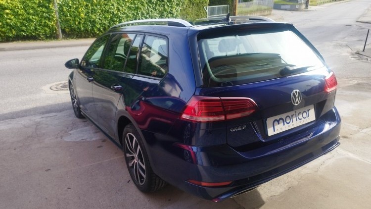 Volkswagen Golf Sportsvan 1.6 TDI R-LINE DSG