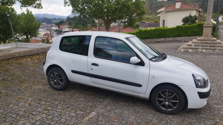 Renault Clio van