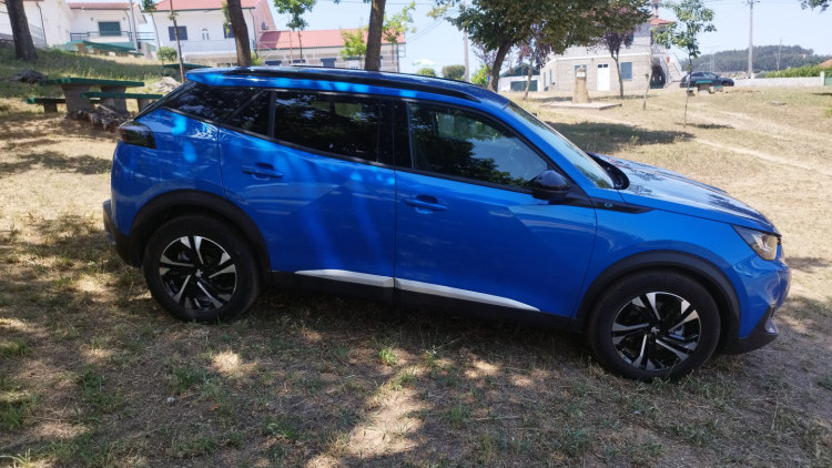 Peugeot e-2008 allure pack auto