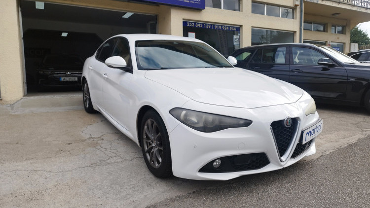 Alfa Romeo Giulia 2.2 D AUTO