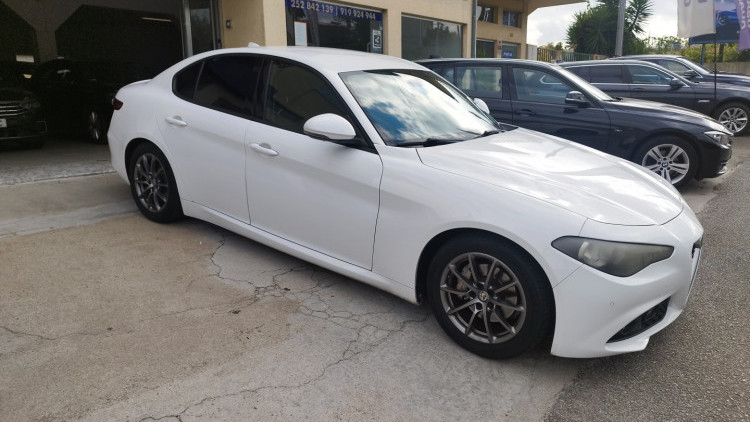 Alfa Romeo Giulia 2.2 D AUTO