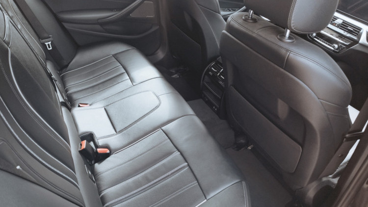 BMW S&eacute;rie 5 - 530 2.0 e-plugin-hybrid touring auto