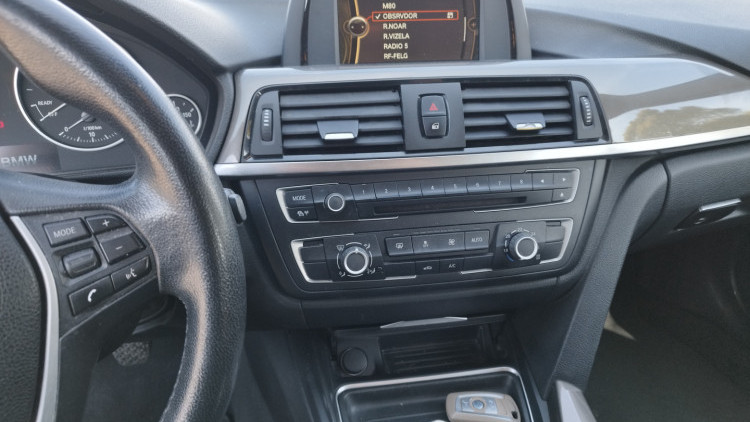 BMW S&eacute;rie 3 - 318 2.0 D TOURING