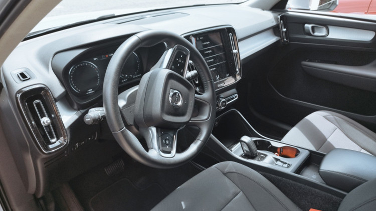 Volvo XC 40 T5 1.5 PHEV INSCRIPTION