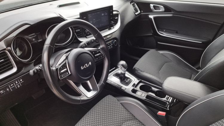 Kia XCeed 1.6 GDI PLUG-IN DRIVE AUTO