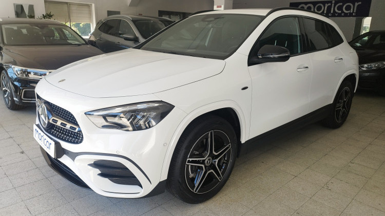 Mercedes-Benz Classe GLA 250 E-PHEV AMG