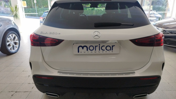 Mercedes-Benz Classe GLA 250 E-PHEV AMG