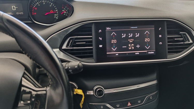 Peugeot 308 1.5 BHDIBUSINESS LINE