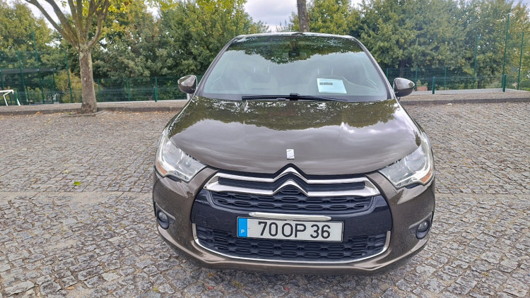 DS DS4 1.6 D S&Oacute;-CHIC