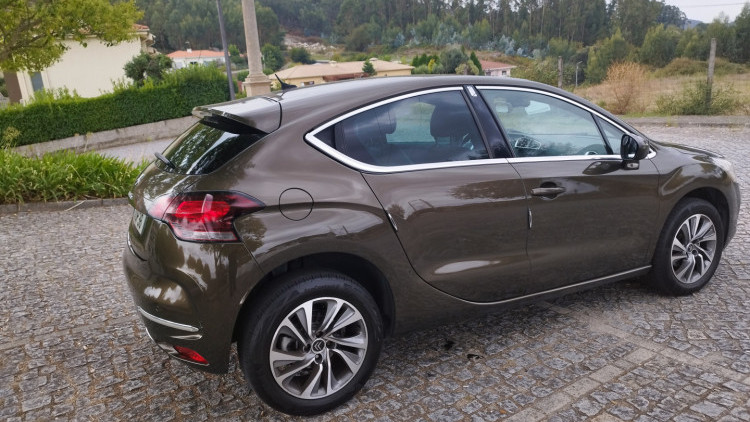 DS DS4 1.6 D S&Oacute;-CHIC