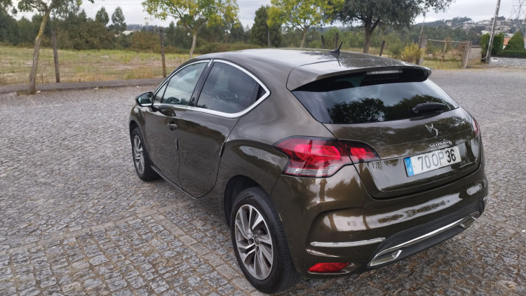 DS DS4 1.6 D S&Oacute;-CHIC