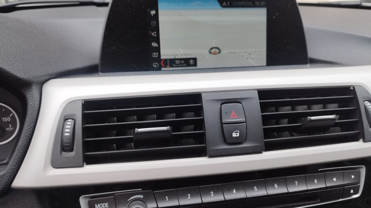 BMW S&eacute;rie 3 - 318 2.0 D TOURING